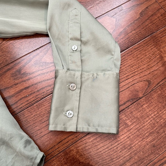Abercrombie & Fitch Olive Satin Blouse - Picture 9 of 10